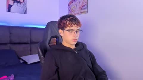 Aiden  online show from 18, 10, 2025