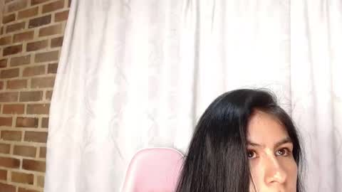 Snapshot of aiilynn_1 chatting on 15, 5, 2026 Ailyn online show from 15, 5, 2026