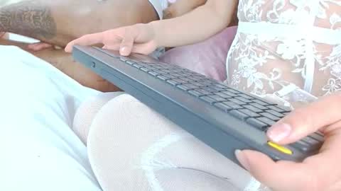 aiilynsmiith online show from 16, 10, 2025