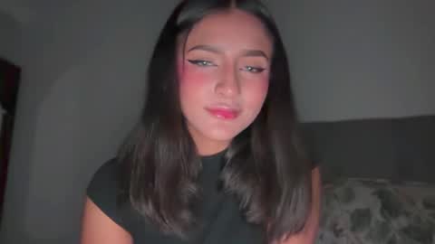 Snapshot of aiisha18 chatting on 14, 5, 2026 Aiisha online show from 14, 5, 2026