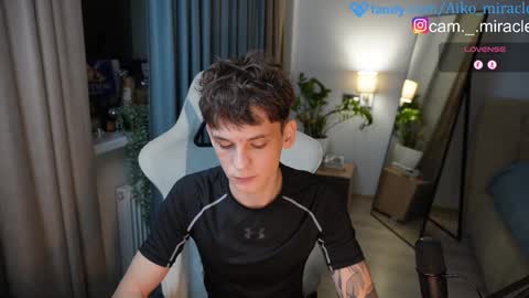 Snapshot of aiko_miracle chatting on 5, 1, 2025 birthday here online show from 5, 1, 2025