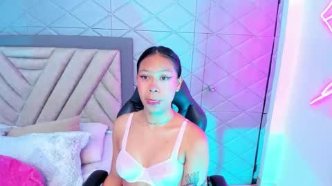 Snapshot of aikolee_ chatting on 20, 9, 2025 AikoLee online show from 20, 9, 2025