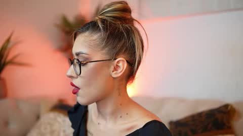  Aileen  online show from 2, 12, 2025