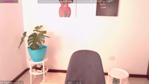 ailyn_ online show from 7, 12, 2024