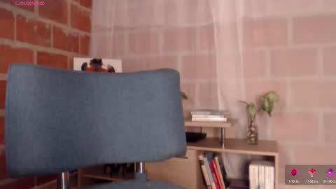 ailyn_ online show from 16, 9, 2025