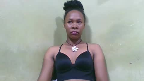 aimee982179 online show from 16, 4, 2026