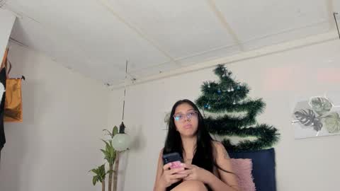 Ainoa  online show from 26, 11, 2025