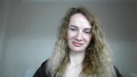 Snapshot of ainyrvixxen chatting on 26, 5, 2026 AinyrVixxen online show from 26, 5, 2026