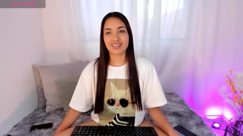 Aisha online show from 4, 10, 2025