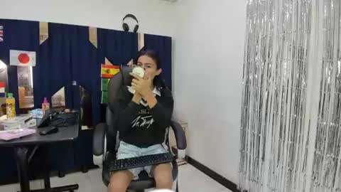 Snapshot of aisha_hotts777 chatting on 21, 7, 2026 Aisha online show from 21, 7, 2026
