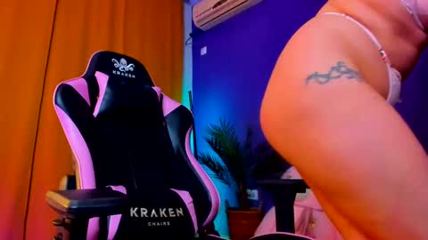 Lora online show from 13, 2, 2025