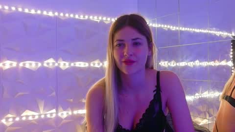 Aisha online show from 30, 10, 2025