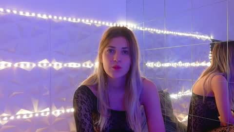 Aisha online show from 31, 10, 2025