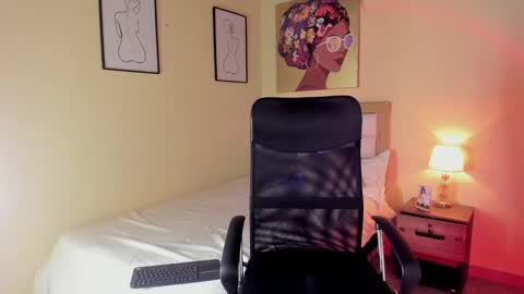 Aitana Brown online show from 4, 2, 2025