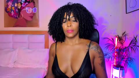 Aitana Brown online show from 21, 4, 2026