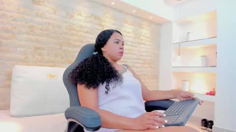  AITANA online show from 26, 2, 2026