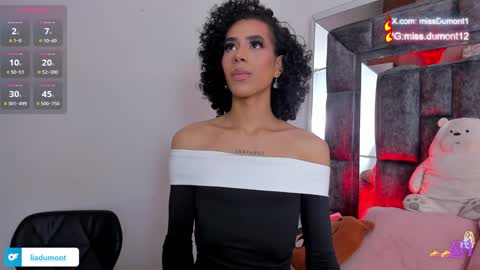 Snapshot of aivadumont chatting on 2, 1, 2025 Queen Dumont online show from 2, 1, 2025