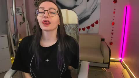 akaheby online show from 11, 3, 2025