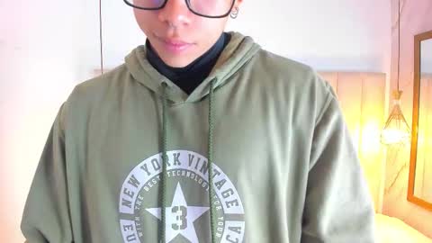 Snapshot of akazaboy chatting on 28, 11, 2025 akazaboy online show from 28, 11, 2025