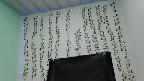 Snapshot of akemy_saunderz chatting on 7, 6, 2026 akemy_saunderz online show from 7, 6, 2026