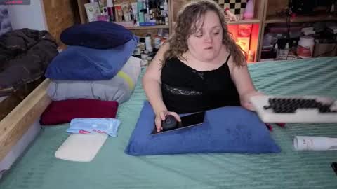 Natalie online show from 5, 12, 2025