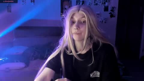 Snapshot of akira_ivyy chatting on 16, 9, 2025 Akira online show from 16, 9, 2025