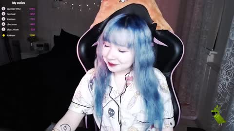 akirahartyx online show from 14, 1, 2025