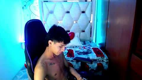 Snapshot of akyra_latin chatting on 31, 3, 2026 Akyra latin online show from 31, 3, 2026