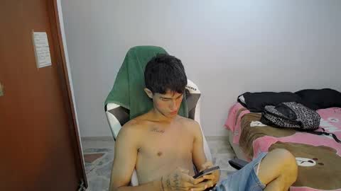 Snapshot of akyra_latin chatting on 1, 4, 2026 Akyra latin online show from 1, 4, 2026