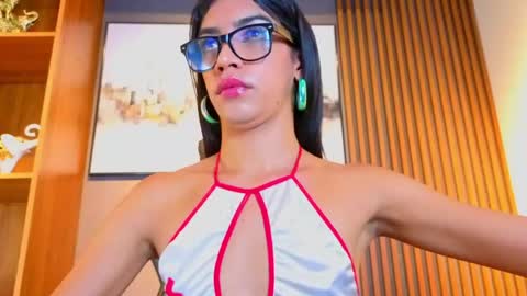 Alahia Rodriguez online show from 4, 6, 2026