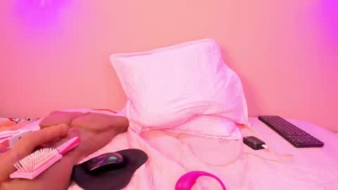 Alahia  online show from 24, 1, 2025