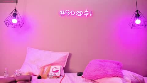 Alahia  online show from 1, 2, 2025