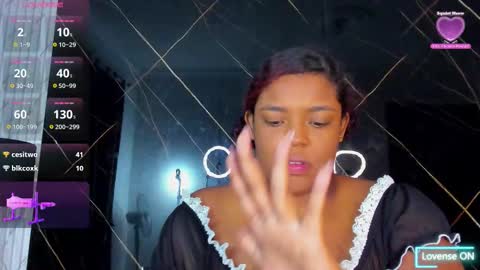 Snapshot of alahia_rivera chatting on 7, 10, 2025 alahia rivera online show from 7, 10, 2025
