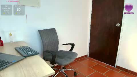 Snapshot of alahiacolucci chatting on 29, 6, 2026 alahiacolucci online show from 29, 6, 2026