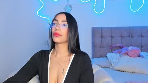 Alaia Alegria online show from 13, 3, 2026