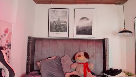 Alaia Carter online show from 19, 11, 2025