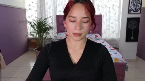 Alaia Skater online show from 15, 12, 2025