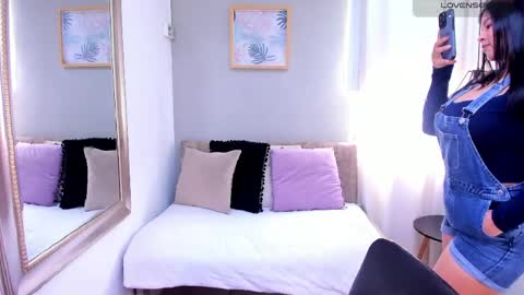 Snapshot of alaiasmile_ chatting on 1, 5, 2026 online show from 1, 5, 2026