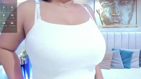 Snapshot of alaiasmile_ chatting on 13, 5, 2026 online show from 13, 5, 2026