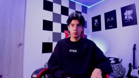 Alan Boy online show from 5, 10, 2025