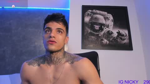 alan_morrys online show from 4, 2, 2025