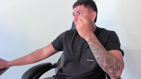 Snapshot of alan_muscle chatting on 15, 1, 2025 Alan online show from 15, 1, 2025