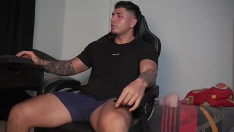 Snapshot of alan_muscle chatting on 4, 11, 2025 Alan online show from 4, 11, 2025