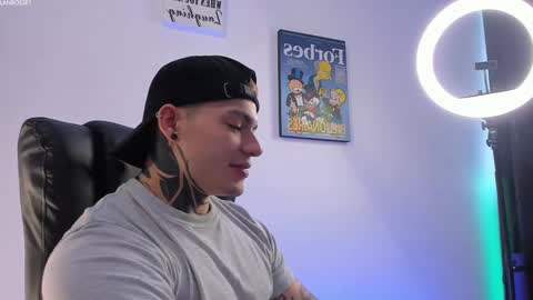 Snapshot of alan_rosee chatting on 1, 3, 2025 Alan online show from 1, 3, 2025