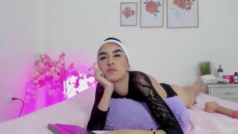 alana  online show from 24, 10, 2025