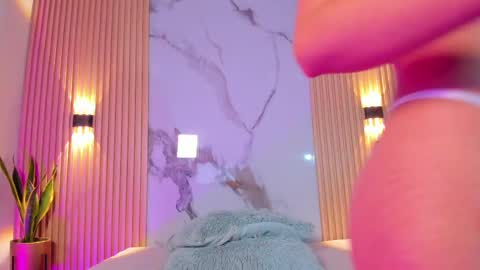 A L A N A  online show from 22, 9, 2025