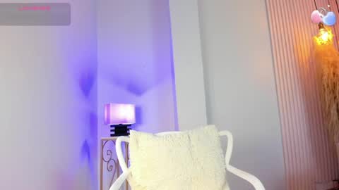 Snapshot of alana__rossetti chatting on 4, 6, 2026 Alana online show from 4, 6, 2026