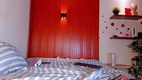 alana_ada online show from 24, 2, 2025