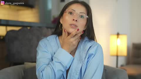 Snapshot of alana_gasparani chatting on 2, 5, 2026 Alana Gasparini online show from 2, 5, 2026