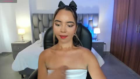 alana  online show from 15, 4, 2026